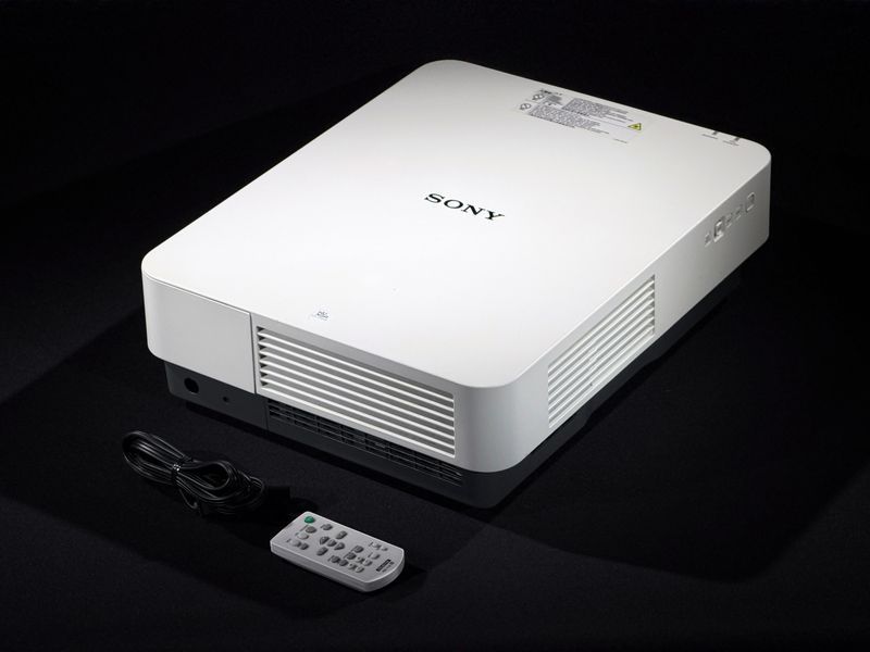 Проектор Sony VPL-FHZ55 (VPL-FHZ55/W) &mdash; б/в 10481 година напрацювання VPL-FHZ55/W фото