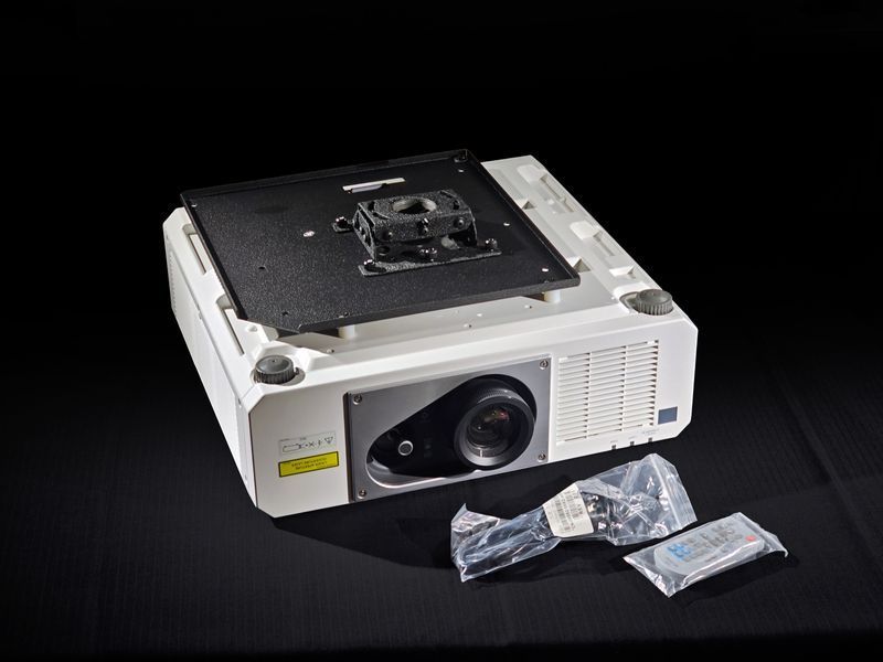 Проєктор Panasonic PT-RZ570 White (Б/В) 2674 годин напрацювання PT-RZ570 фото