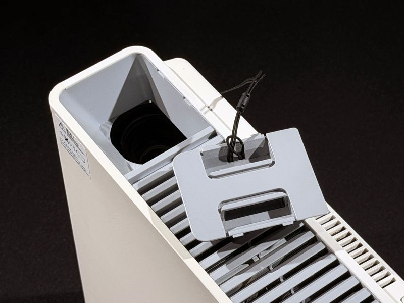 Casio XJ-M141 projector &mdash; used, 5237 h of operation