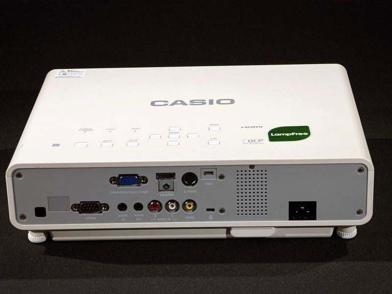 Casio XJ-M141 projector &mdash; used, 5237 h of operation