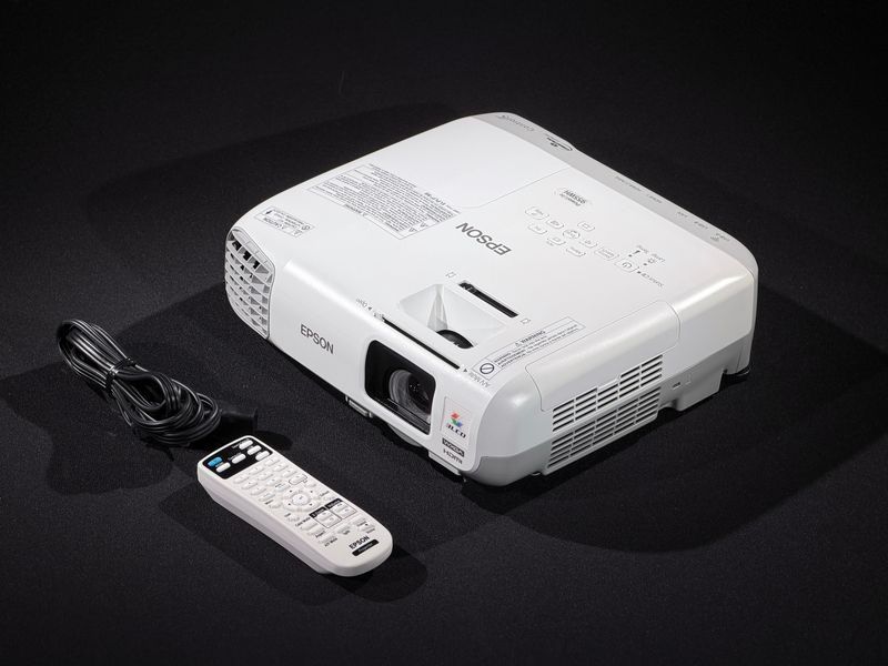 Epson PowerLite 955WH (V11H683020) projector &mdash; used, 3882 h of operation