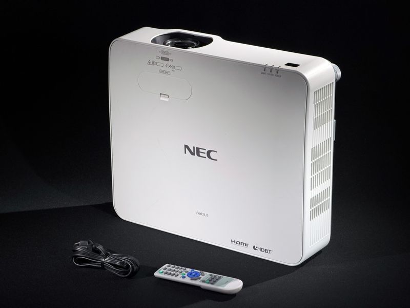Проектор NEC NP-P605UL &mdash; б/в 157 година напрацювання NP-P605UL фото