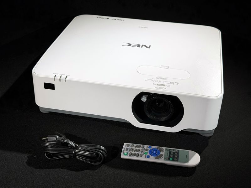 Проектор NEC NP-P605UL &mdash; б/в 157 година напрацювання NP-P605UL фото